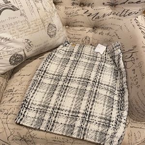 H & M pencilskirt brand new